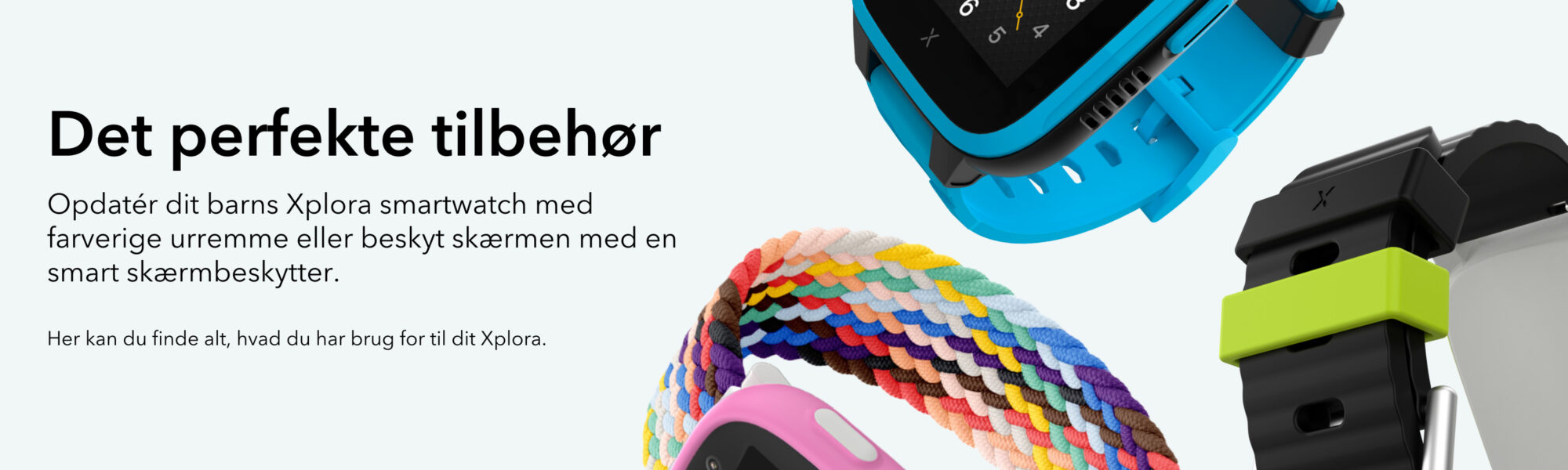 Xplora tilbehør. Et xgo3 smartwatch i blå og to X6Play i sort med en elastisk regnbue urrem tilbehør på den ene X6Play
